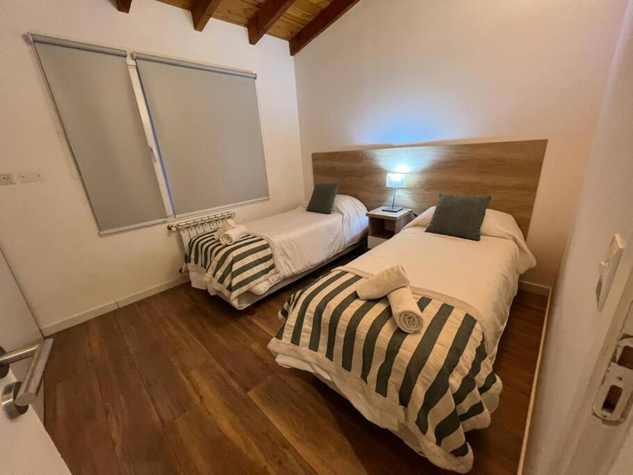 Moderno Departamento Con Vista Al Lago Y Montanas Bariloche Zewnętrze zdjęcie